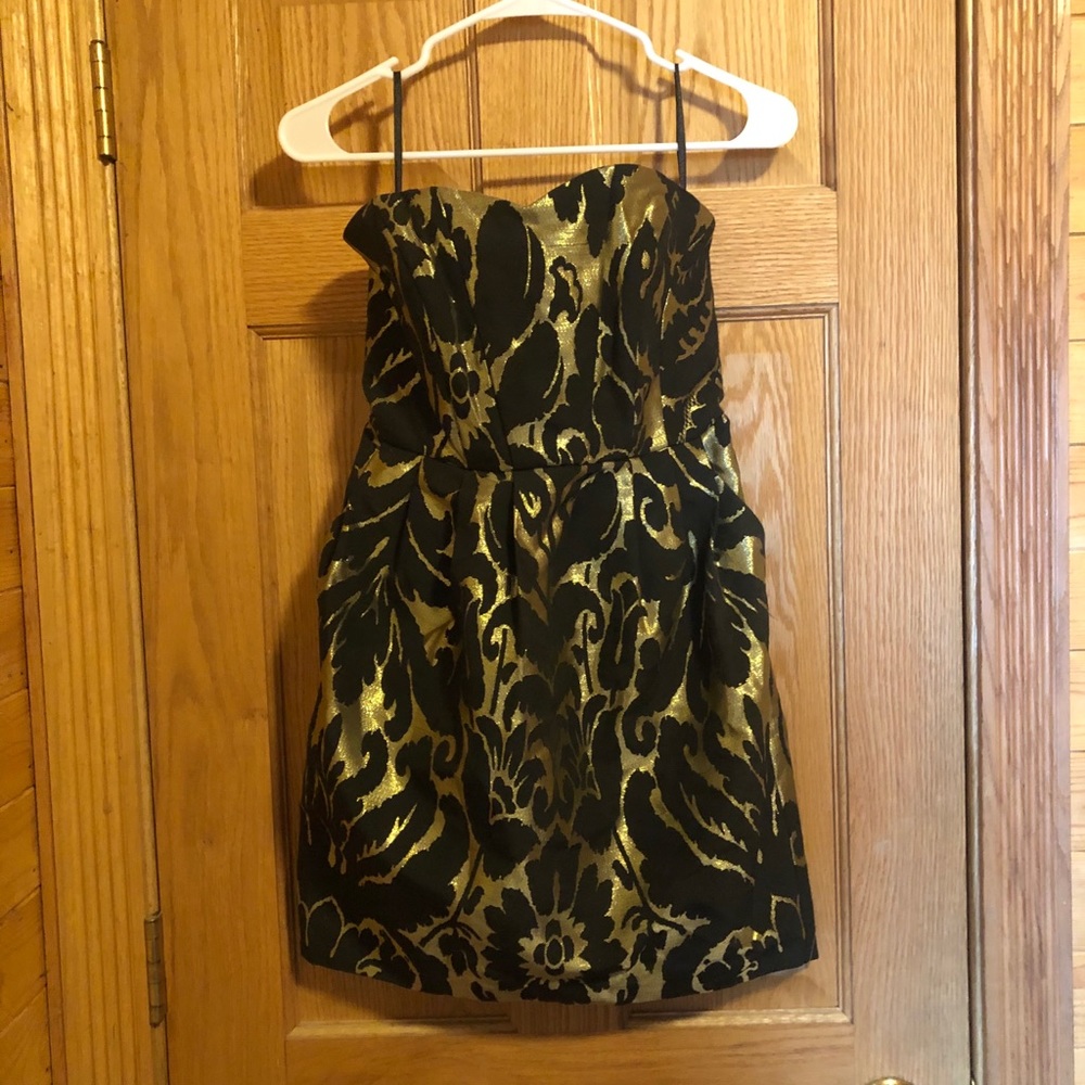 H&M Strapless pocket dress